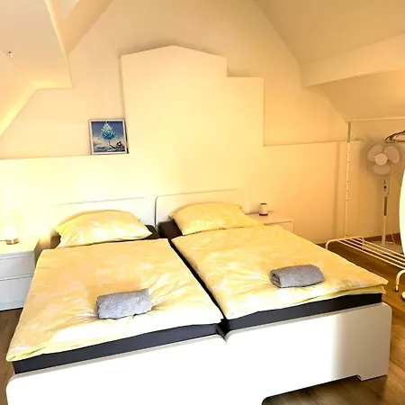 Ferienhaus Dierdorf شقة *